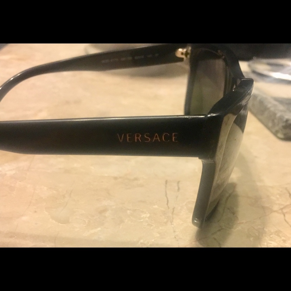 Versace polarized sunglases